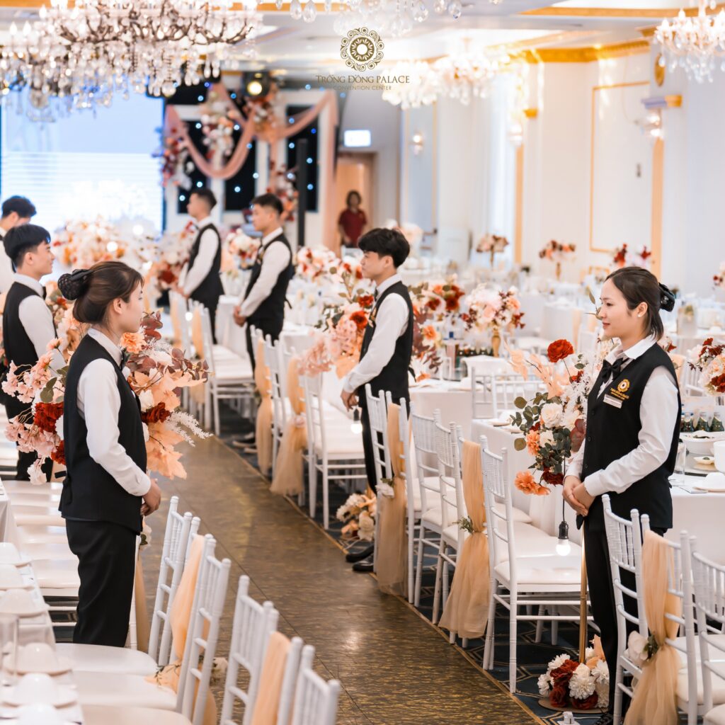 giá tiệc cưới buffet, tổ chức tiệc cưới, trống đồng palace