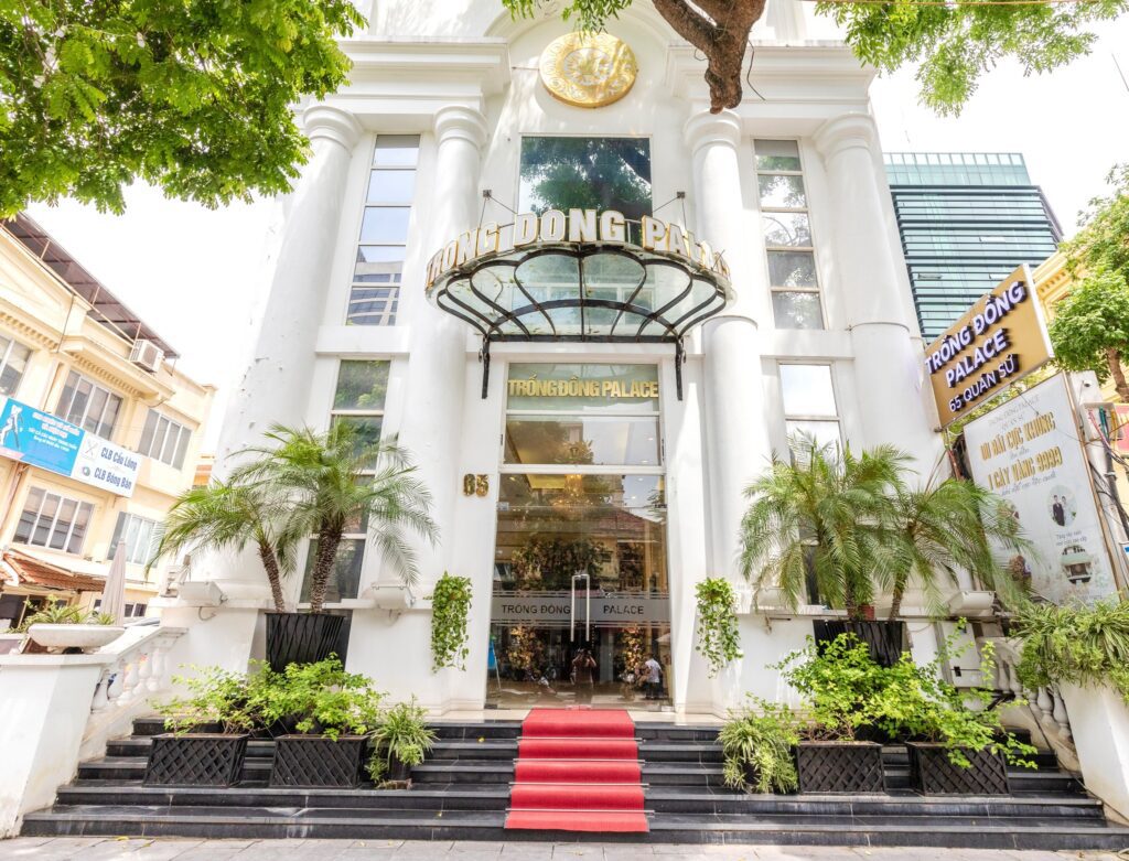 giá tiệc cưới buffet, tổ chức tiệc cưới, trống đồng palace