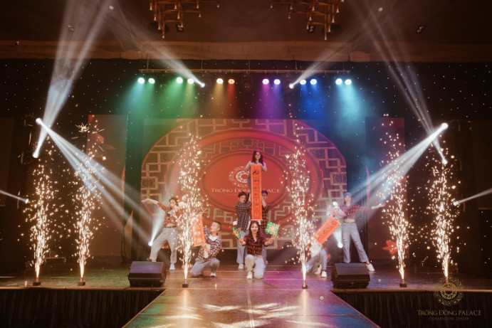 tiệc cho công ty, tổ chức sự kiện, trung tâm tổ chức sự kiện, trống đồng palace, trống đồng palace lãng yên, year end party