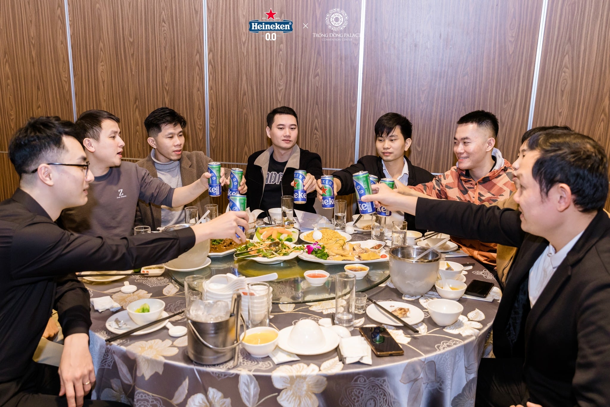 tiec-tat-nien-cong-ty