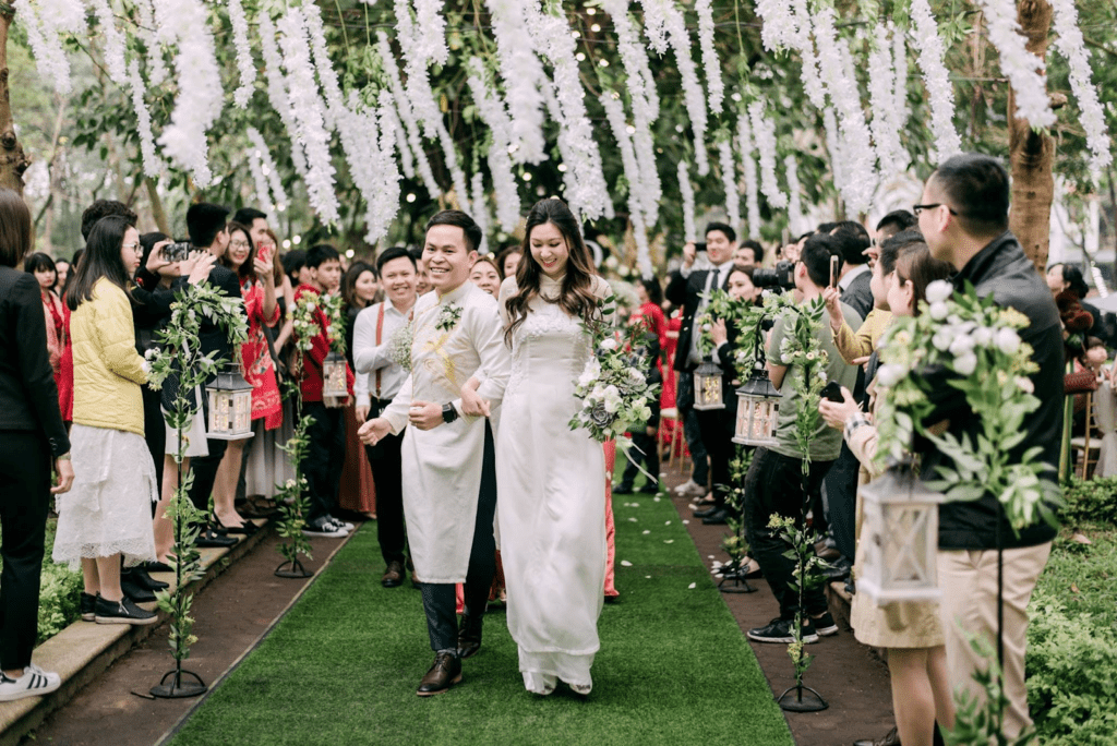 Trống Đồng cung cấp dịch vụ thiết kế, trang trí theo yêu cầu để mang tới không gian cưới ấn tượng