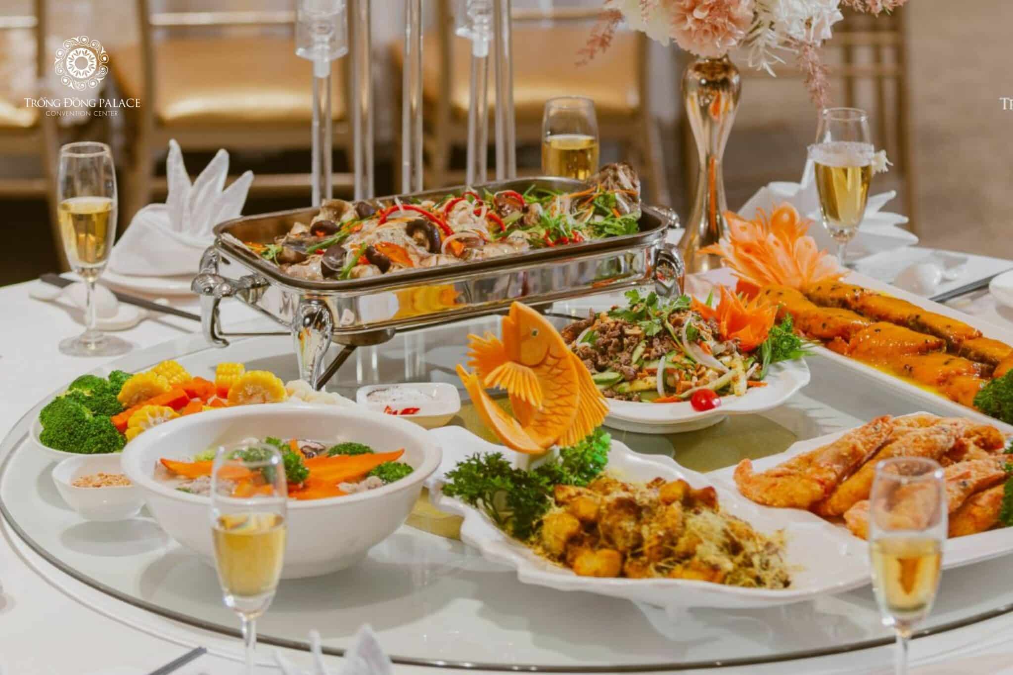  Tổ chức tiệc tại gia