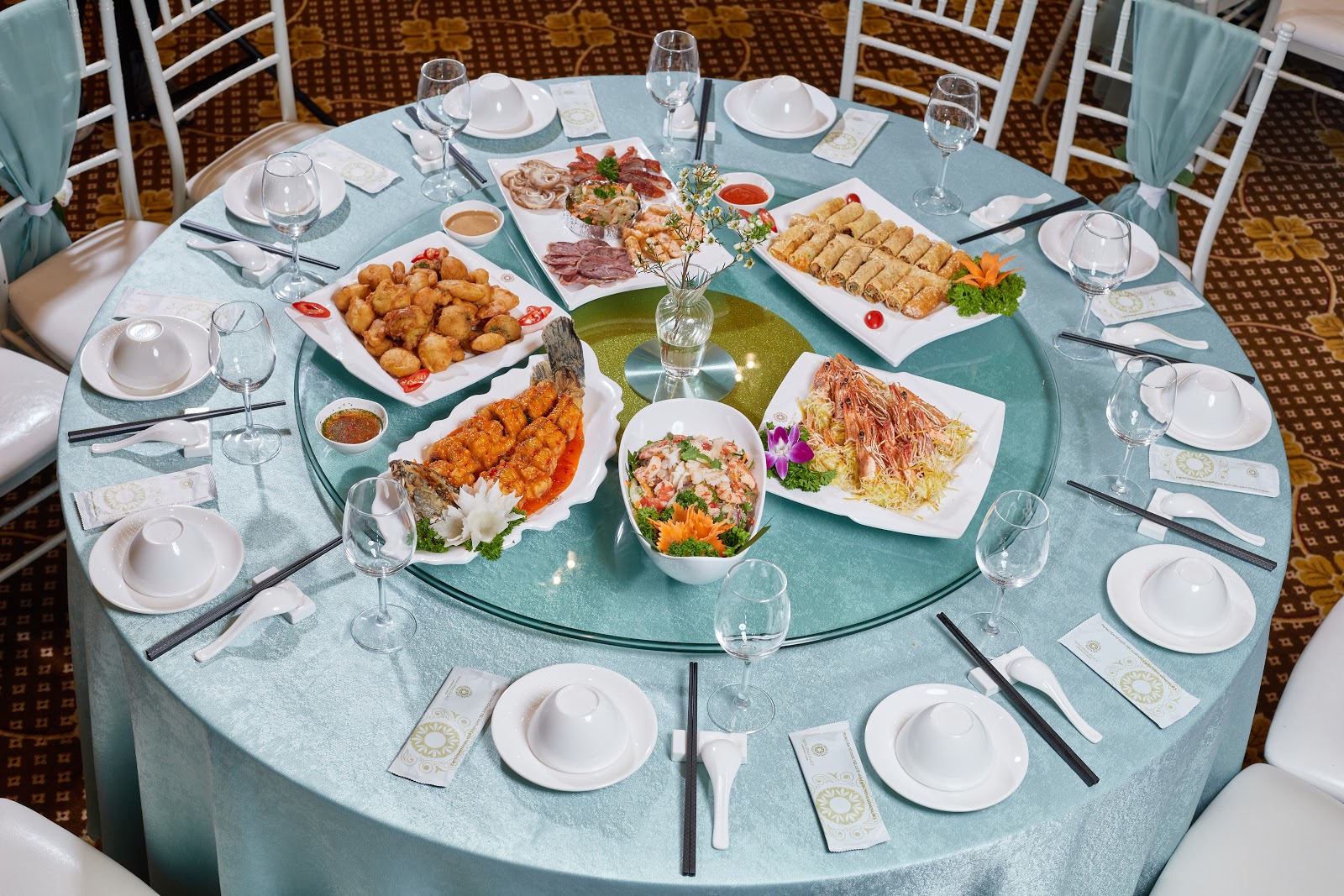 Một số thực đơn mẫu hấp dẫn tại Trống Đồng Palace