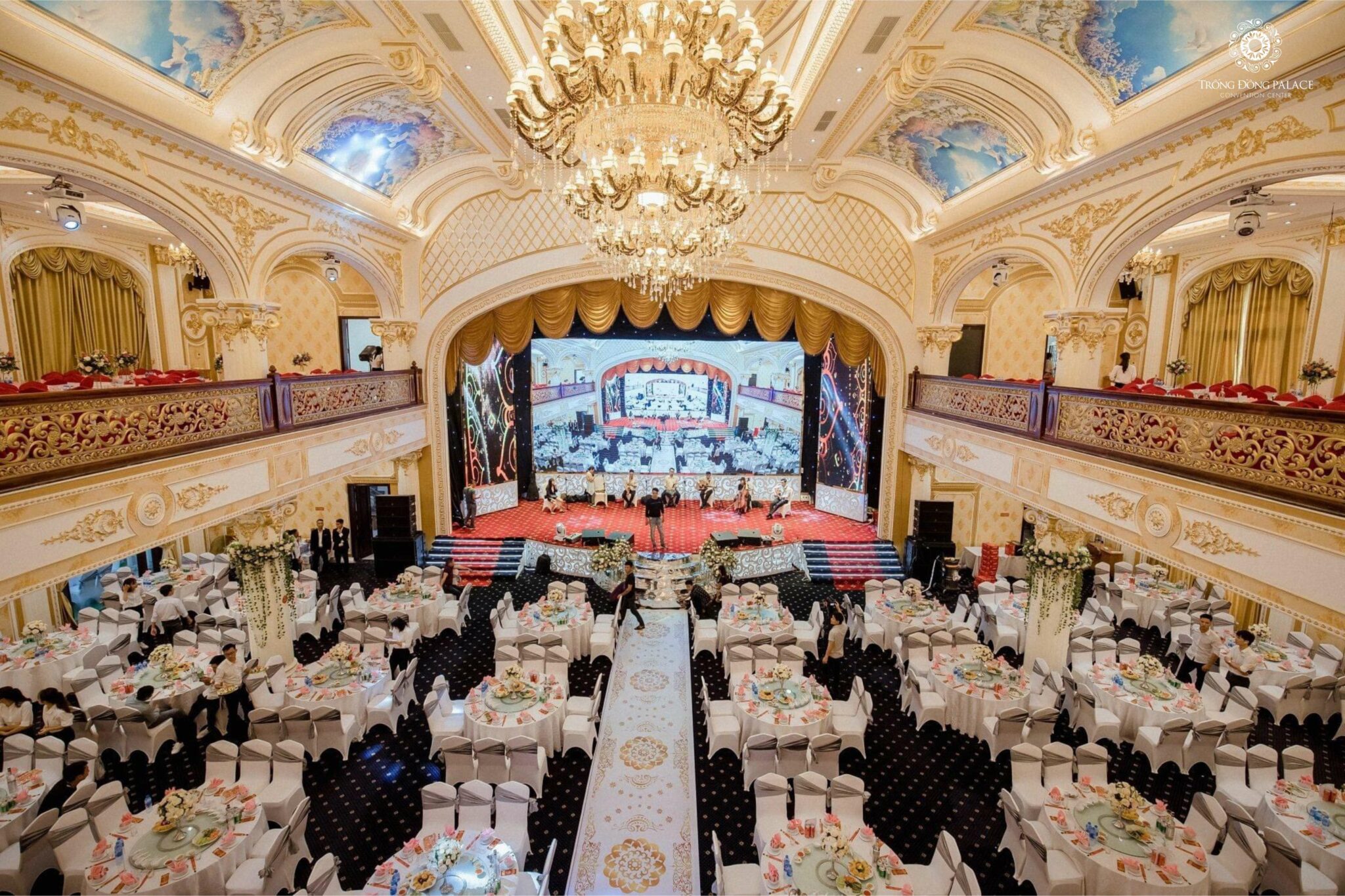 Tổ chức sự kiện tại Trống Đồng Palace Hoàng Gia