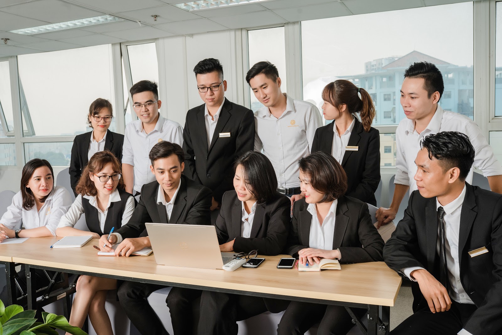 Lập team tổ chức để san sẻ bớt công việc