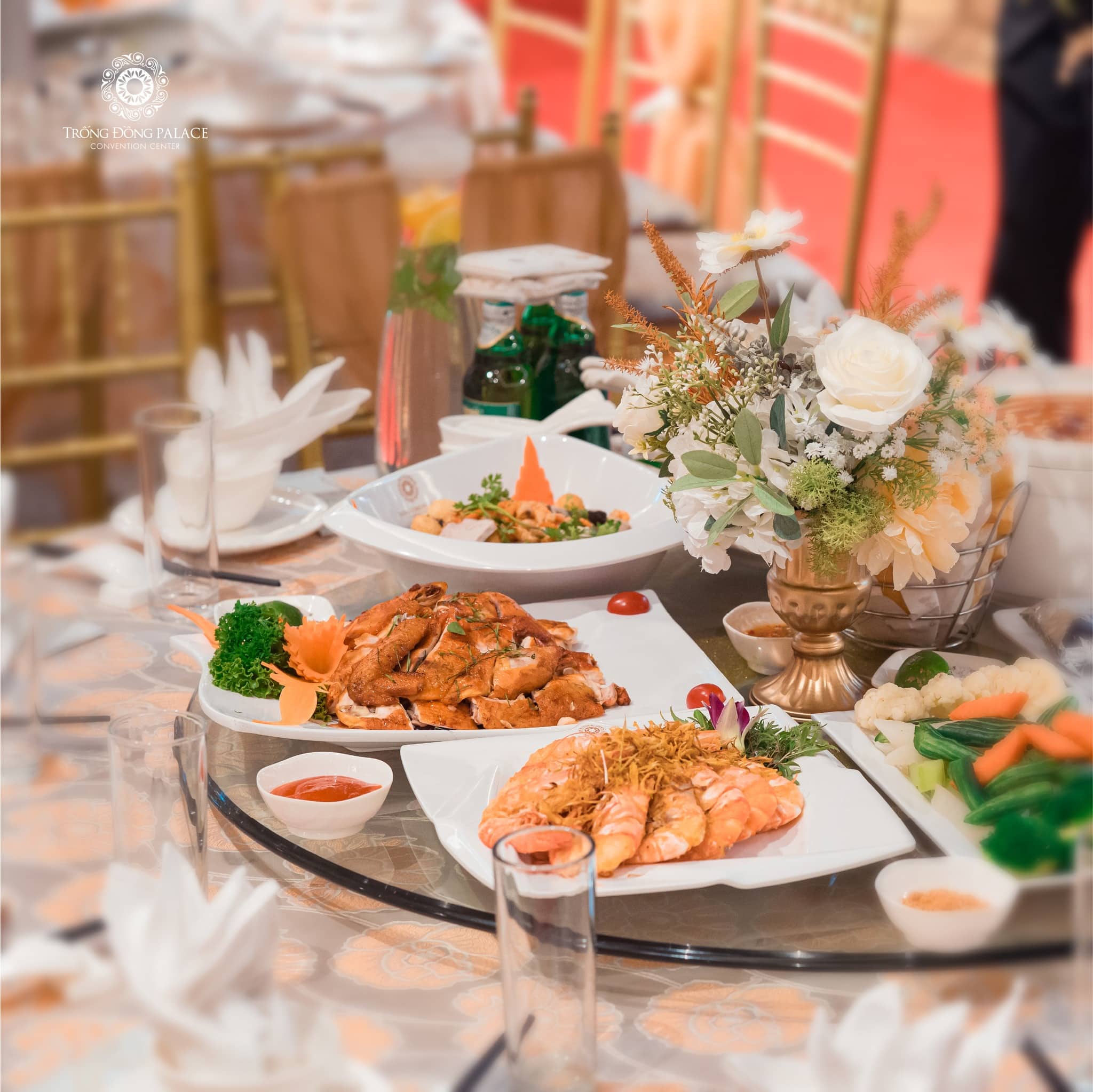 Đặt tiệc lưu động Trống Đồng Palace