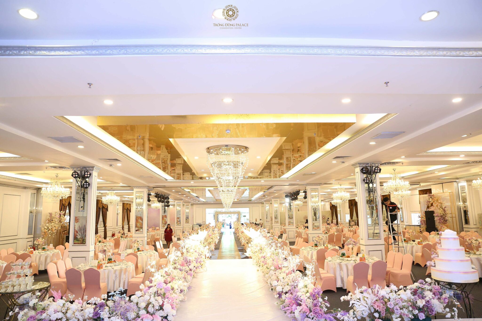 Chi phí cho chỗ đặt tiệc cưới