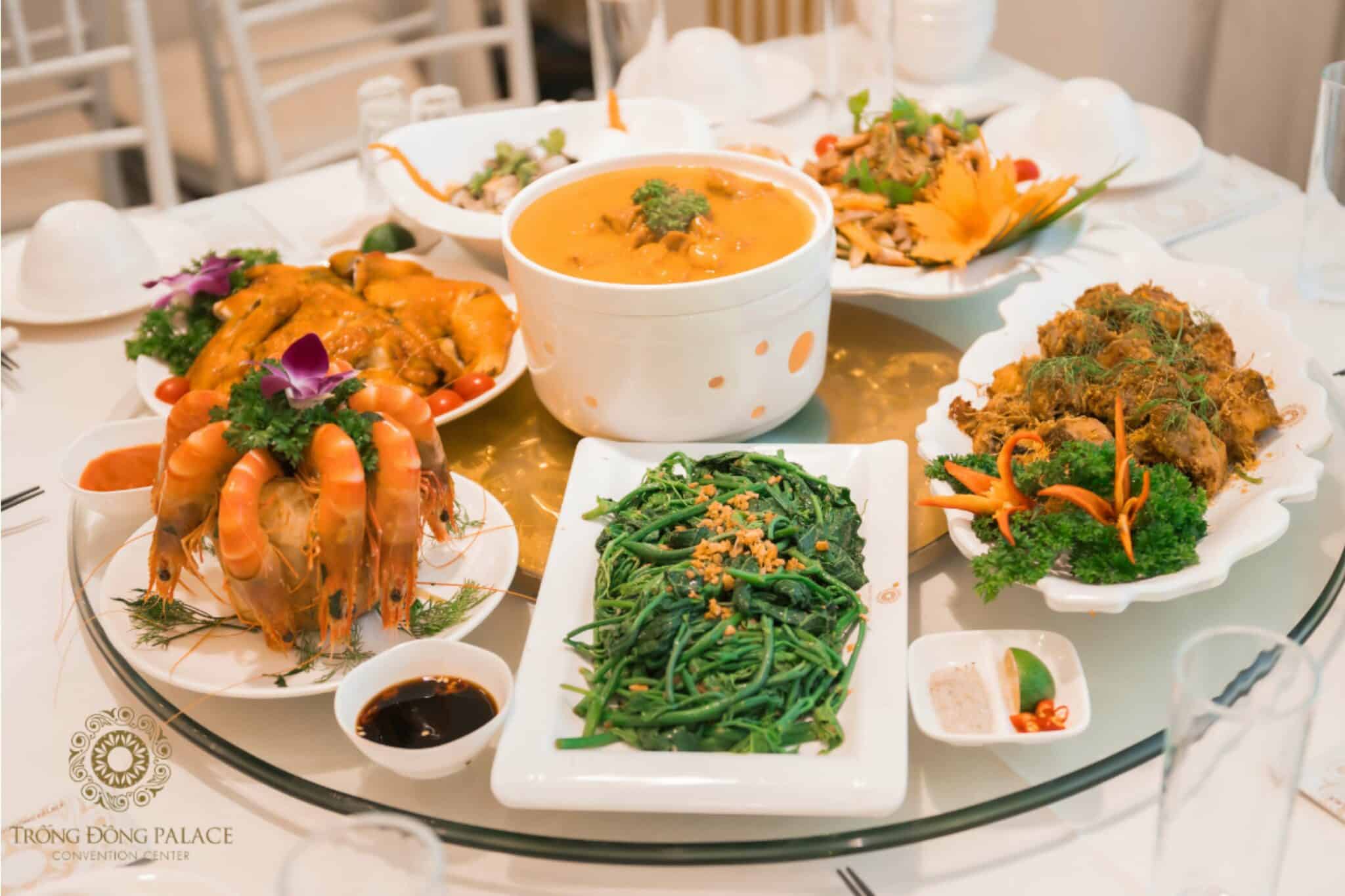 Chi phí thức ăn và thức uống